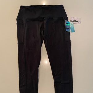 Soft black leggings with phone pockets sz m